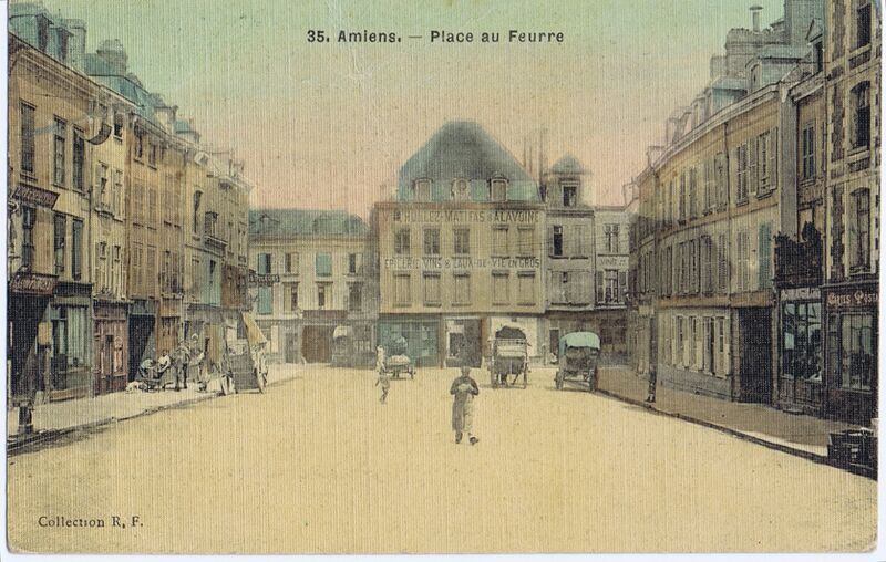 Fichier:CPA-Amiens-Place-au-Feurre-RF35.jpeg