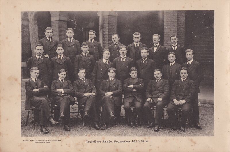 Fichier:Amiens-Ecole-normale-instituteurs-1913-1914-troisieme-annee-promotion-1911-1914.jpg