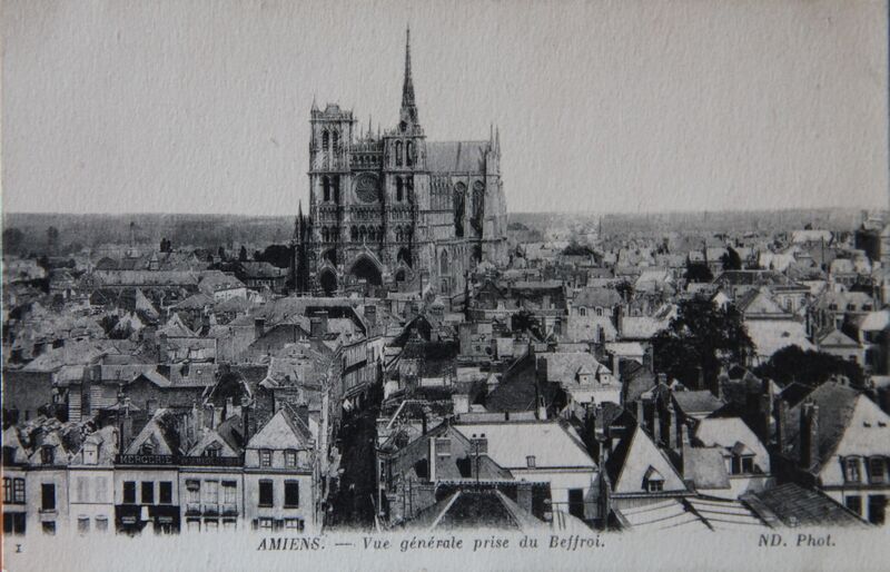 Fichier:Amiens-Cathedrale-Beffroi 8723.JPG