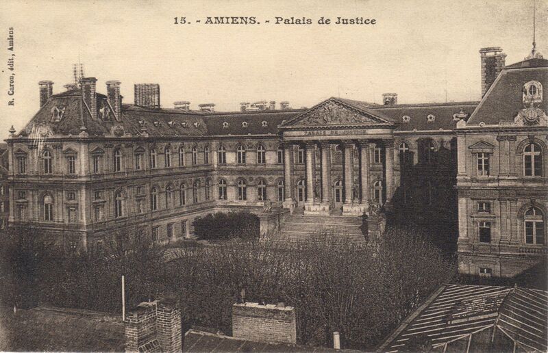 Fichier:CPA-15-Palais-de-Justice.jpg
