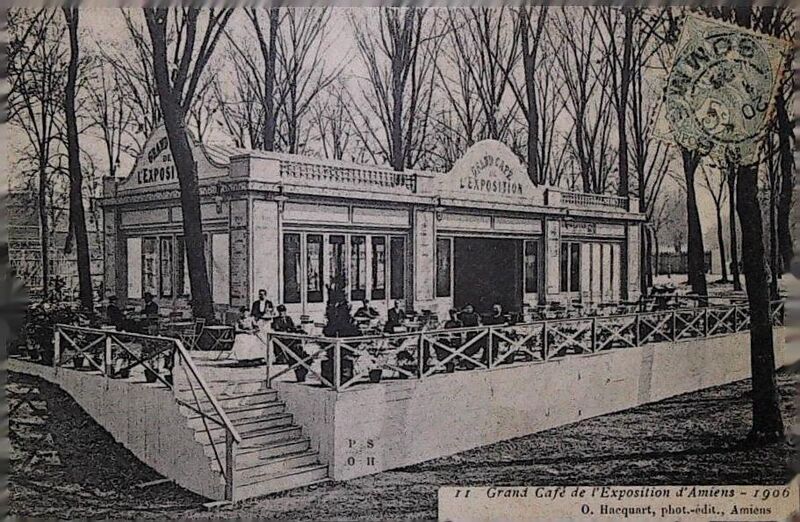 Fichier:CPA-Exposition-internationale-Amiens-1906-Grand-café-11.jpg