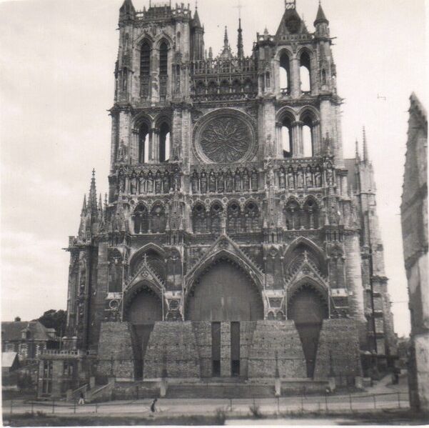 Fichier:Photo-Amiens-bombarde-8.jpg