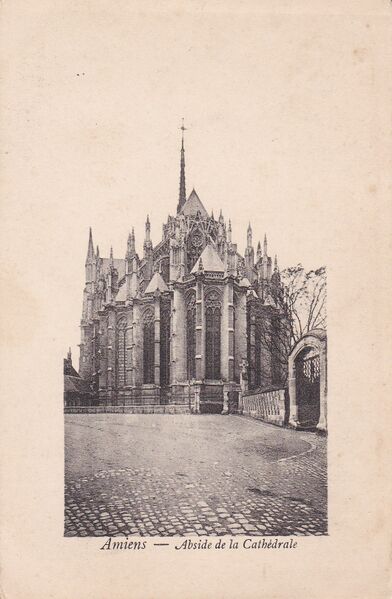 Fichier:CPA-Amiens-Abside-de-la-cathedrale.jpg