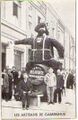 Mascotte publicitaire ou géant de Carnaval devant la Brasserie