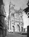 vue sur la cathédrale en 1942 depuis la Rue André