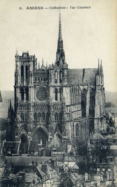 Fichier:Cathedrale notre dame 5.jpg