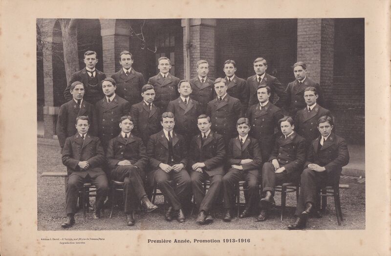 Fichier:Amiens-Ecole-normale-instituteurs-1913-1914-premiere-annee-promotion-1913-1916.jpg