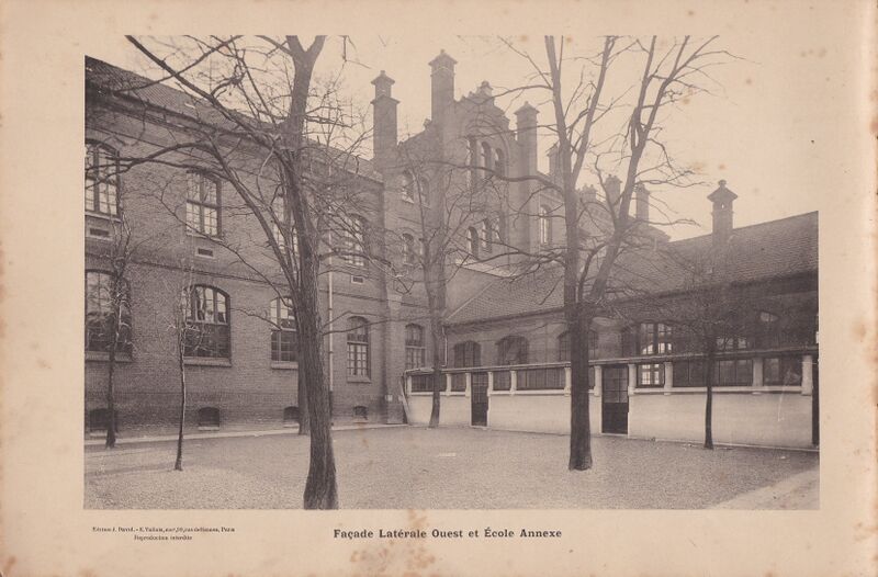 Fichier:Amiens-Ecole-normale-instituteurs-1913-1914-facade-laterale-ouest.jpg