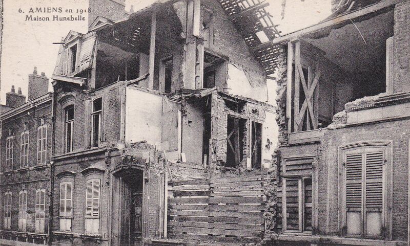 Fichier:CPA-Amiens-Hunebelle-1918.jpg
