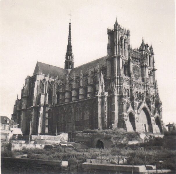 Fichier:Photo-Amiens-bombarde-7.jpg