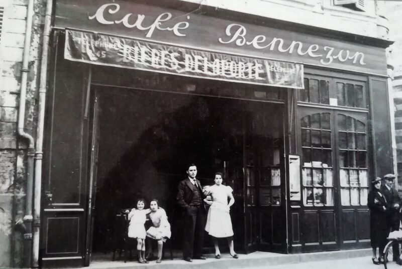 Fichier:Café 1939.jpg