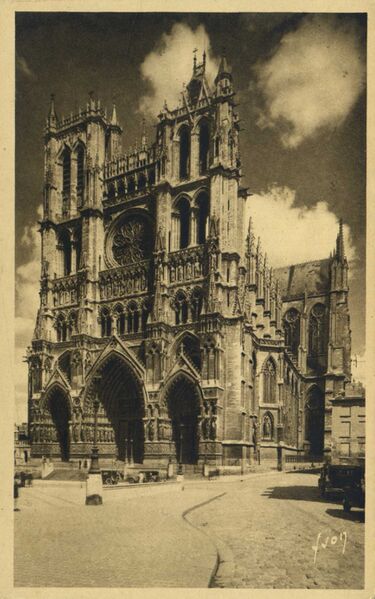 Fichier:Cathedrale notre dame 7.jpg