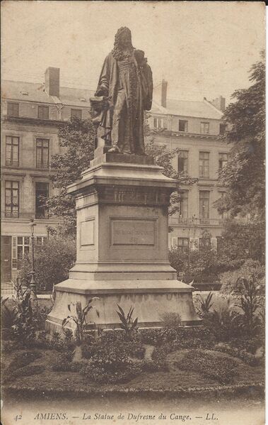 Fichier:Statue de Dufresne du Cange.jpg
