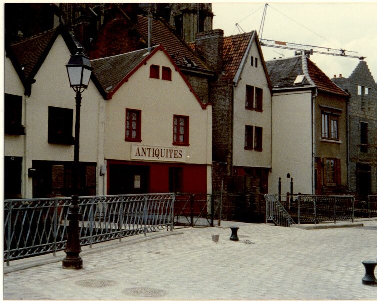 Fichier:Rue du Don 02 05 1988.jpg