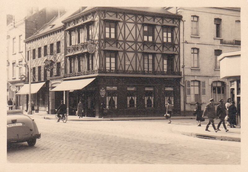 Fichier:Photographie-Amiens-1941-Hotel de l Ecu de France.jpg