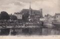 Cathédrale d'Amiens et marché sur l'eau